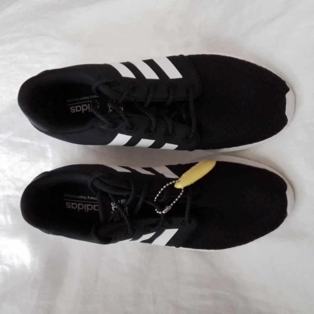 Adidas Cloudfoam Qt Racer Size 7 - image 1